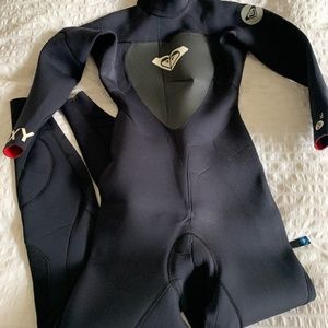 roxy wet suit 2/30